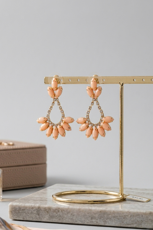 DAINTY TEARDROP EARRING