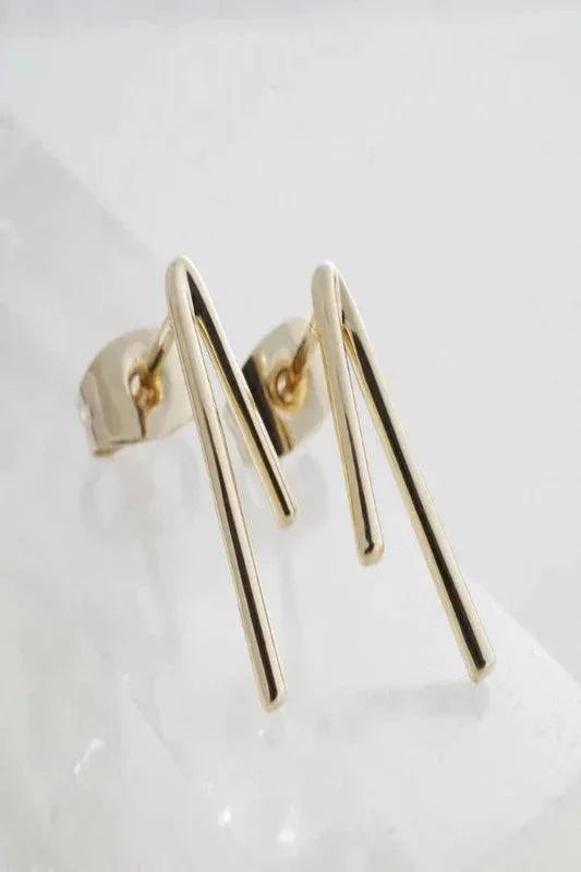 Lucy Bar Studs - Spoiled Me Rotten 