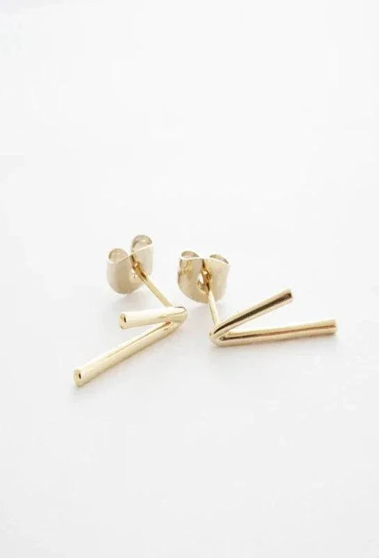 Lucy Bar Studs - Spoiled Me Rotten 