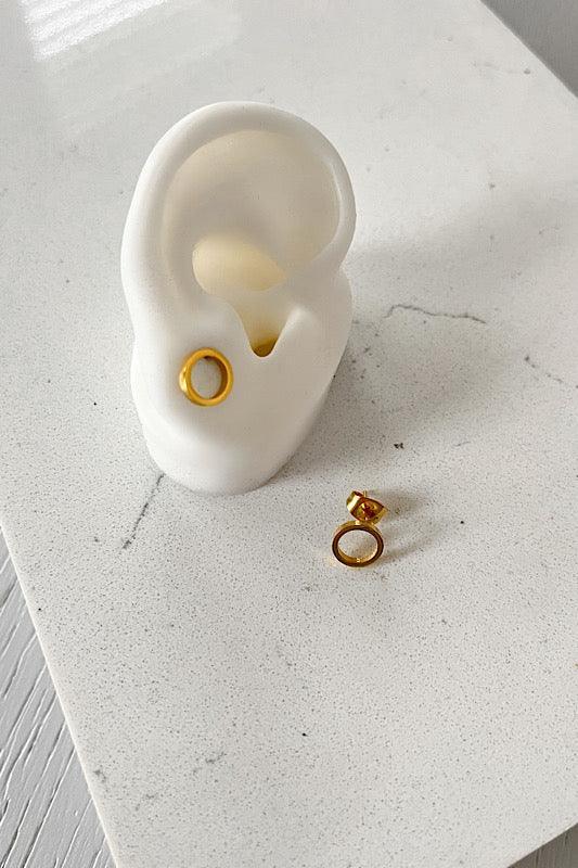 Minimalist gold circle stud earrings for everyday wear